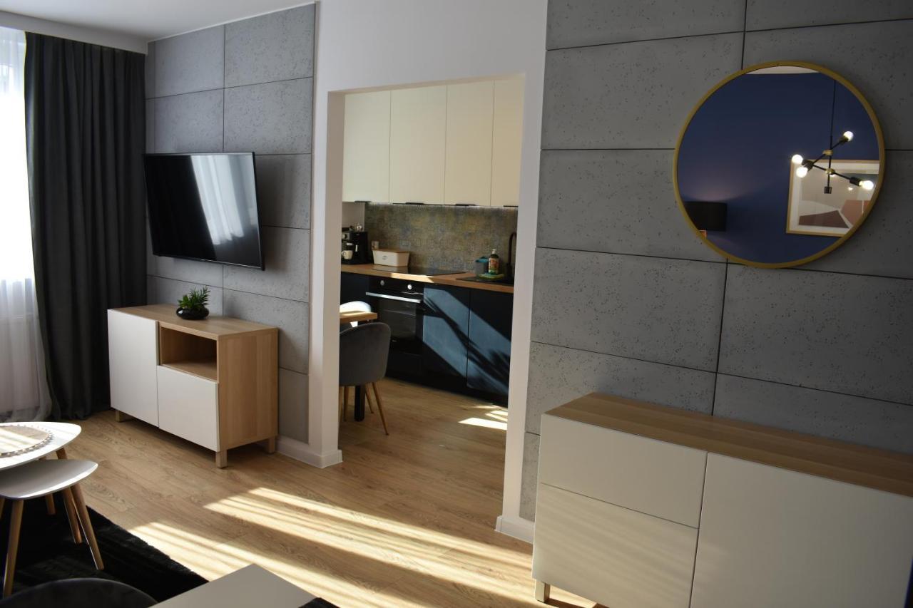 Apartament W Centrum Przy Parku Na Wyspie Пила Экстерьер фото